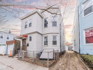 22-40 125th St, Flushing, NY 11356