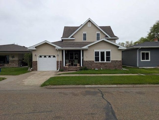 509 Clark Ave, Harvey, ND 58341
