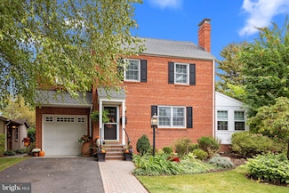 400 W Palmer St, Morrisville, PA 19067