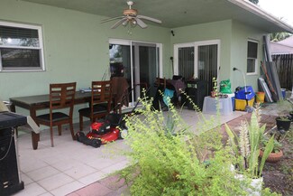 3889 Hiawatha Ave, West Palm Beach, FL 33409