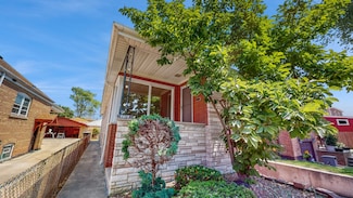 5615 S Natoma Ave, Chicago, IL 60638