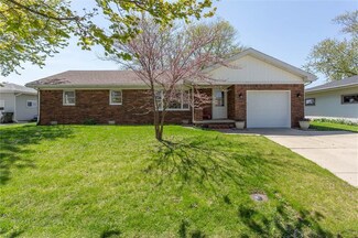 331 W 5th St, Lapel, IN 46051