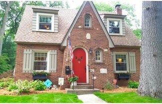 1506 Lexington Ave, Muskegon, MI 49441