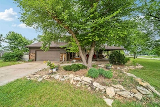 300 N Bentwood Dr, Rose Hill, KS 67133