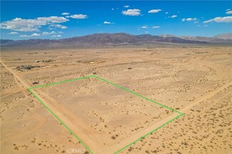 101 Pipeline Rd, Wonder Valley, CA 92277