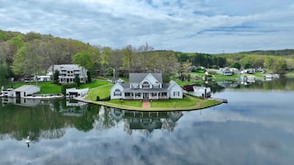 189 Flat Top Lake Rd, Ghent, WV 25843