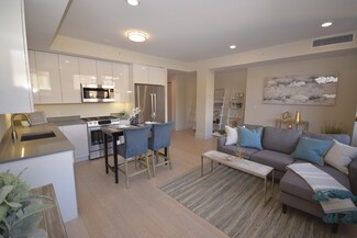 121 Portland St Unit 609, Boston, MA 02114