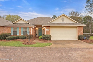 510 Biscayne Cove W, Clinton, MS 39056