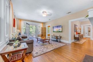 4303 Vandelia St, Dallas, TX 75219