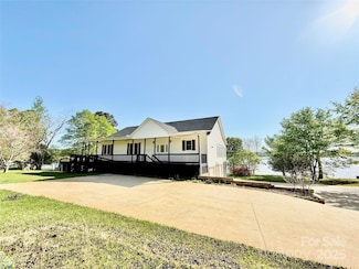 749 Shangri la Dr Unit 20, Winnsboro, SC 29180