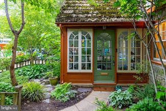 315 Wellesley Rd, Philadelphia, PA 19119
