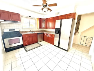 32 Elissa Ln Unit 2, Yonkers, NY 10710