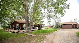 851 Riverside Ave, Powell, WY 82435