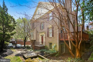 6032 Kelsey Ct, Falls Church, VA 22044