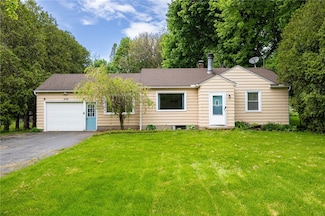 496 Manse Ln, Rochester, NY 14625