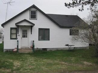 421 W 6th Ave, Floodwood, MN 55736