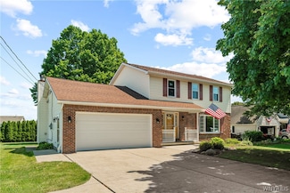 5541 Rogers Rd, Hamburg, NY 14075