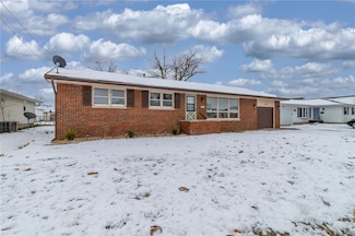 1101 W Saint Anthony Ave, Effingham, IL 62401