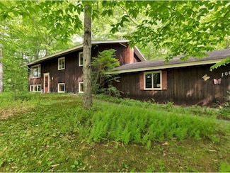 106 Silver Cir, Barre, VT 05641