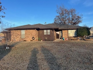1101 Gabriel St, El Reno, OK 73036