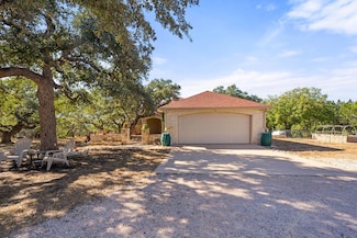 116 Grey Fox Ln, Bertram, TX 78605