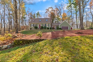 5 Amberwood Dr, Atkinson, NH 03811