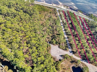1485 Us Highway 98, Eastpoint, FL 32328
