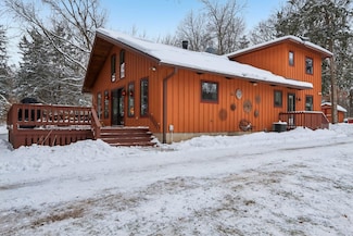 S5315 Sleepy Hollow Rd, Baraboo, WI 53913
