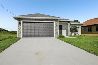 183 Wright Dr, Rotonda Lakes, FL 33947
