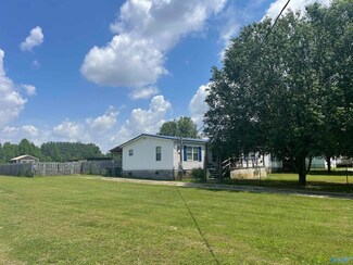 584 Hillsboro Cir, New Market, AL 35761