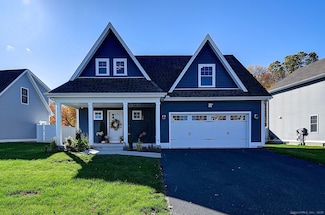 33 Old Village Cir, Windsor, CT 06095