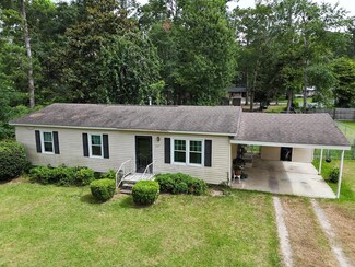 1107 Oriole Dr, Thomasville, GA 31792