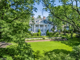 10 Rowan Rd, Summit, NJ 07901