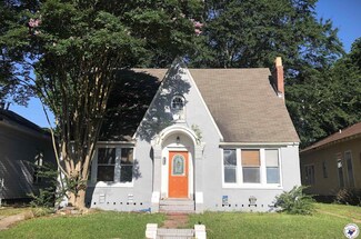 2203 Locust St, Texarkana, AR 71854