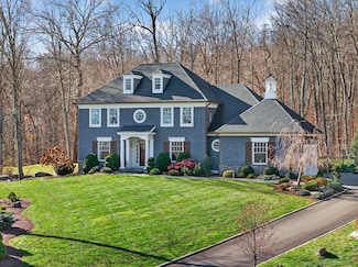 401 Fox Hopyard Rd, East Haddam, CT 06423