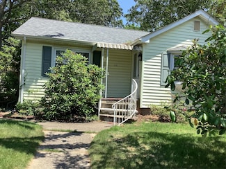 115 Curtis Dr, Sound Beach, NY 11789