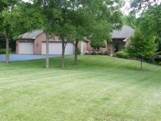 5437 Greatview Dr, Stillman Valley, IL 61084