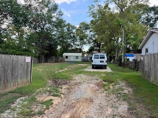 212 E Pirate St, Longview, TX 75604