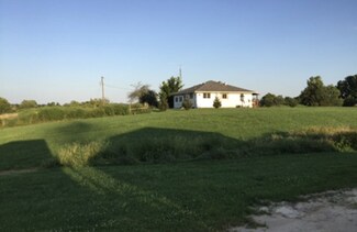 11267 E Main St, Owensburg, IN 47453
