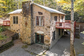 136 Higdon Rd, Falkville, AL 35622