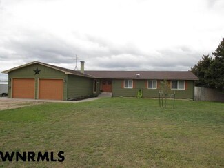 108 W Carroll St, Henry, NE 69358