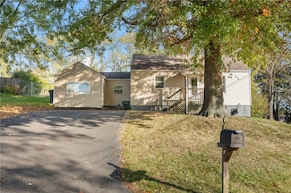 1306 Sunset Ave, Aliquippa, PA 15001