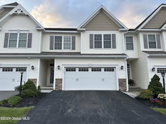 34 Andriana Ln, Albany, NY 12204