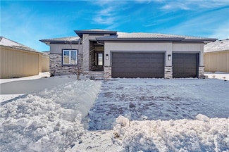 22145 W 93rd Terrace, Lenexa, KS 66220