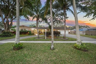 6260 SW 5th Ct, Plantation, FL 33317