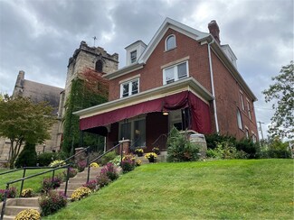 105 Custer Ave, Vandergrift, PA 15690