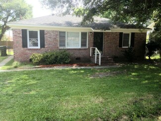 420 Sarah Dr, Goose Creek, SC 29445