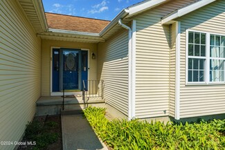 401 Deer Path, Schenectady, NY 12306
