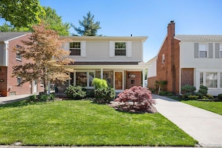 210 Robindale Ave, Dearborn, MI 48128