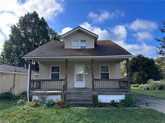 954 Triplett Blvd, Akron, OH 44306